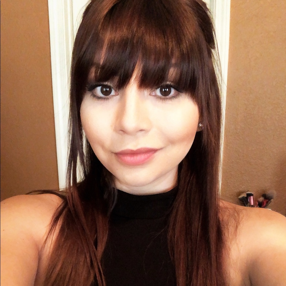 Meet your Posher, Tina